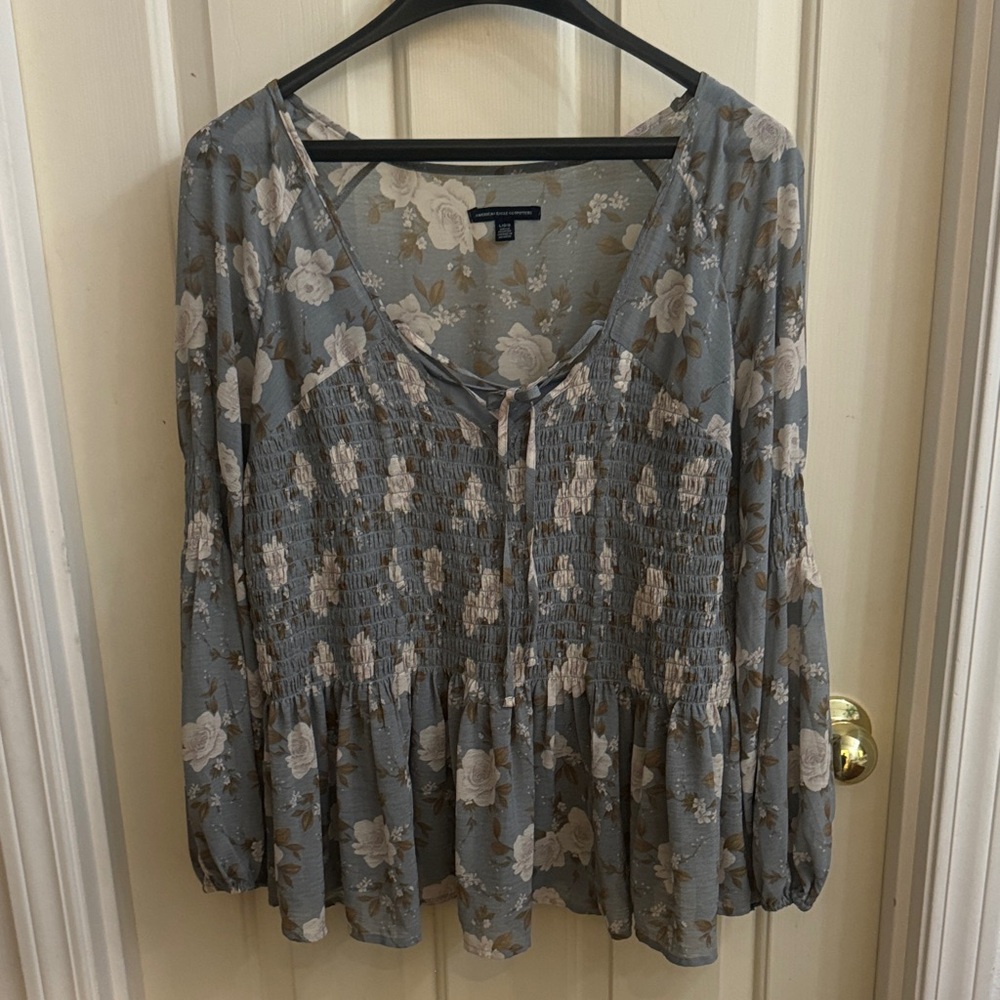 American Eagle Outfitters Floral Blouse - Gray and Cream